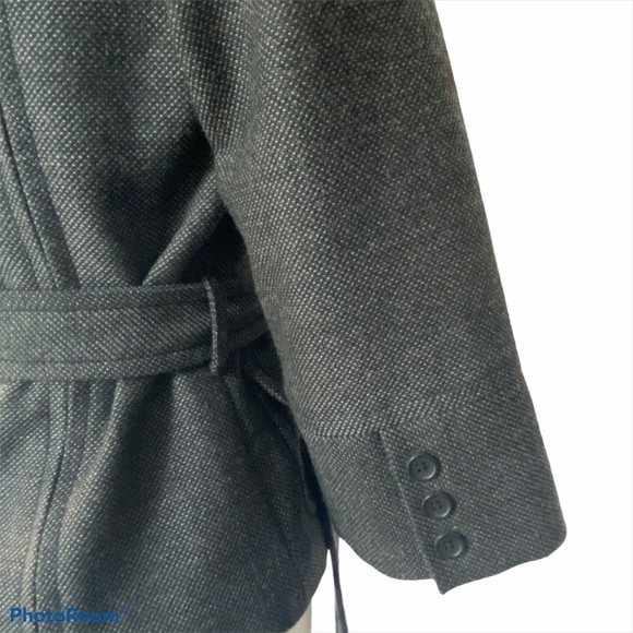 Banana Republic Button Down Coat - Picture 7 of 7